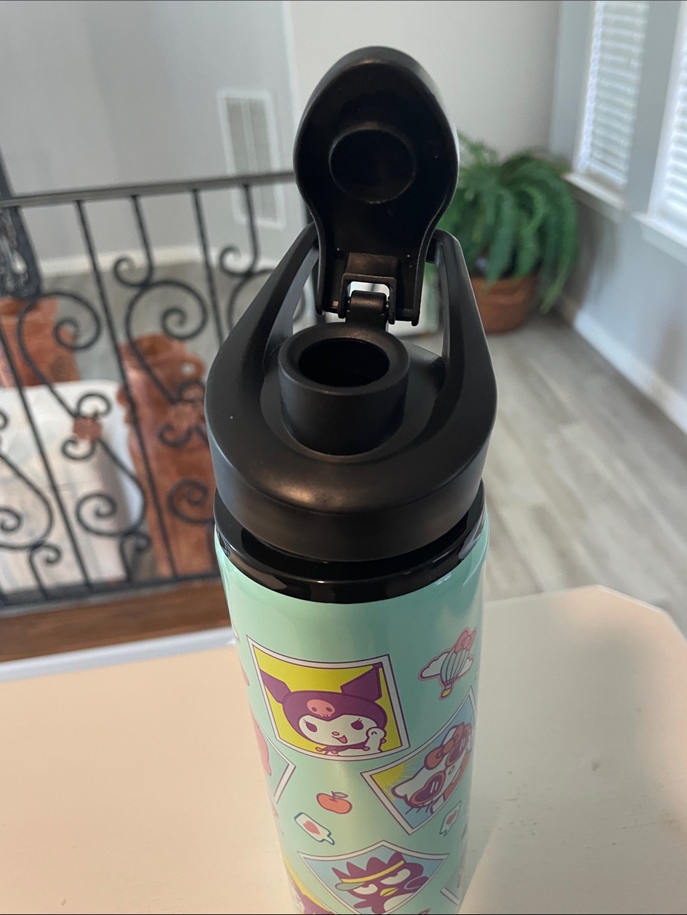 Hello Kitty Ceramic Salt & Pepper Shaker Set with Mint Character Water Bottle - Picture 10 of 10
